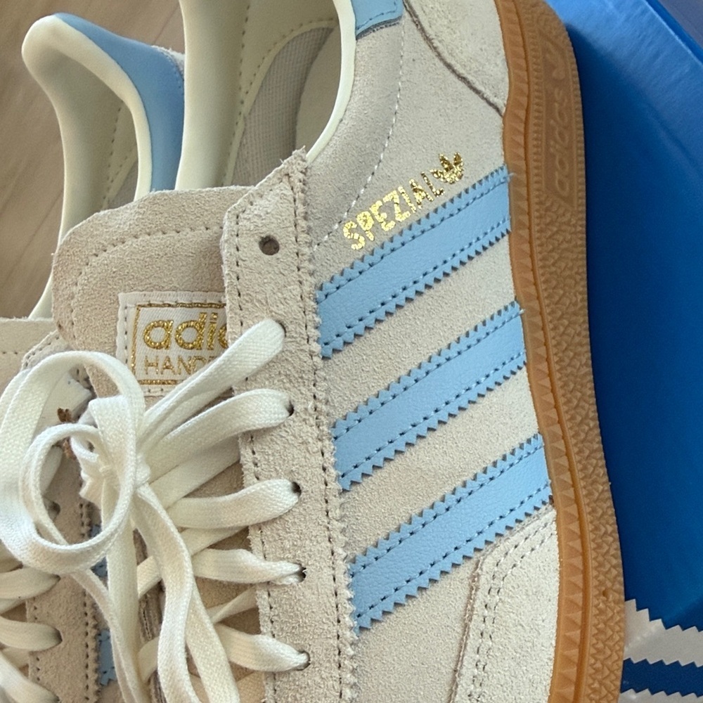 ✨Host pick✨Adidas Junior Handball Spezial Cream and Blue Sneakers Size 39 1/3 - Picture 3 of 6